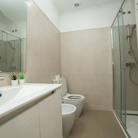 Hostel Luxury And Suites, Ideal For Tourists Lisbon