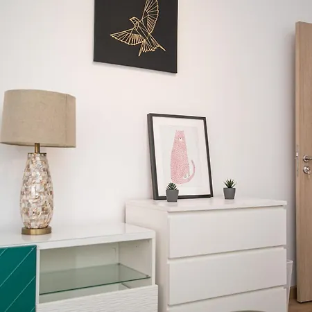 Hostal Luxury And Suites, Ideal For Tourists