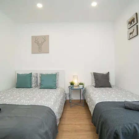 אכסניה Luxury And Suites, Ideal For Tourists ליסבון