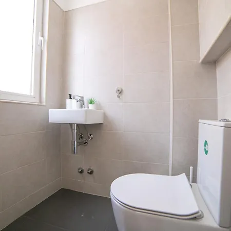 Hostel Luxury And Suites, Ideal For Tourists