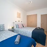Hostel Luxury And Suites, Ideal For Tourists *