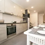 Hostel Luxury And Suites, Ideal For Tourists Lisbon